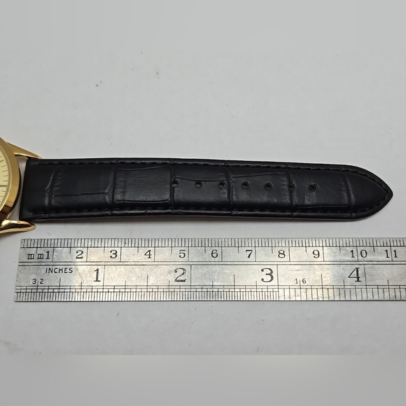 Q&Q Quartz Gold Tone 40mm Dress Watch Leather Strap New Battery IPG WR30M Mens L - Picture 7 of 11